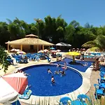 Golden Grande Hotel 866 - 02 Quartos - 6 Adultos E 1 Crianca Ate 5 Anos - Caldas Novas - Goias