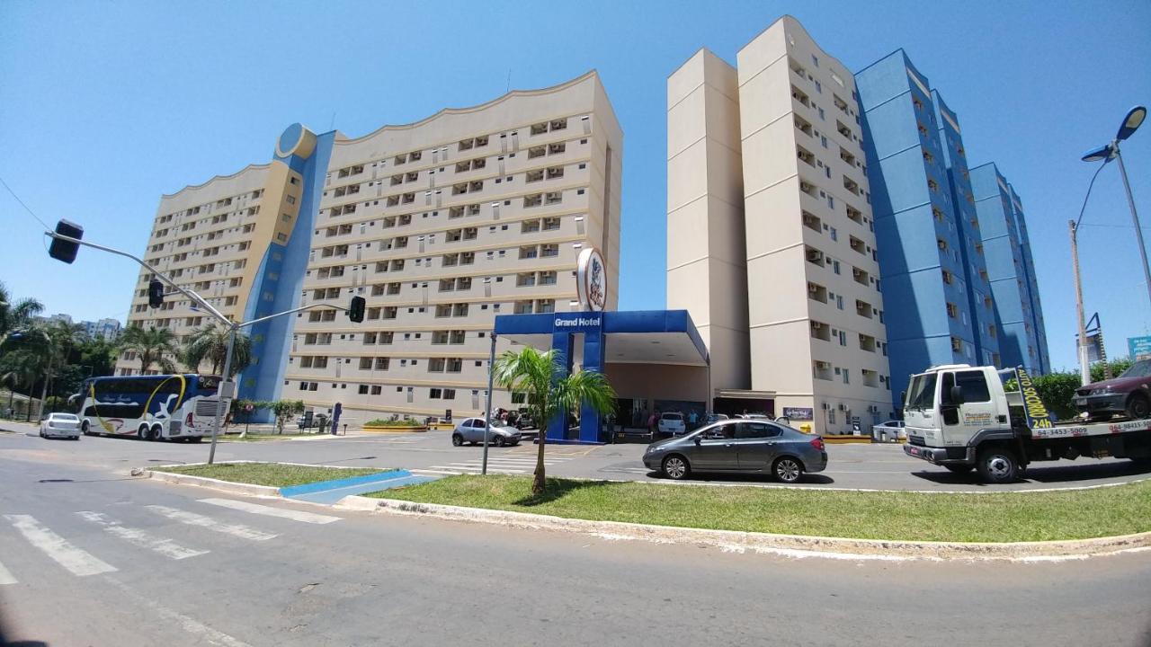 Golden Grande 866 - 02 Quartos - 6 Adultos E 1 Crianca Ate 5 Anos - - Goias Caldas Novas